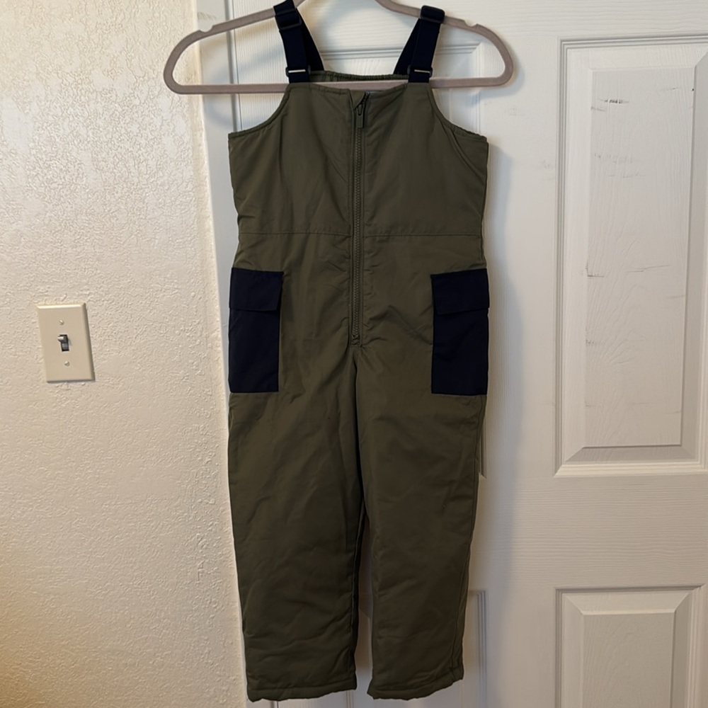 Old Navy Water-Resistant Unisex Snow-Bib Overalls for Toddler - size 5T